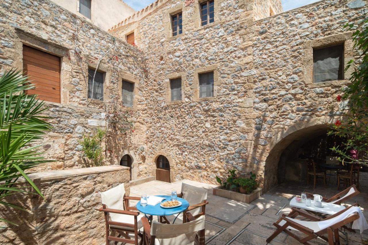 Menexes Suites Monemvasía Dış mekan fotoğraf