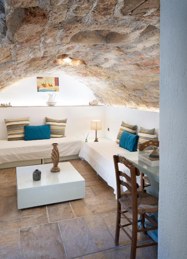 Menexes Suites Monemvasía Dış mekan fotoğraf