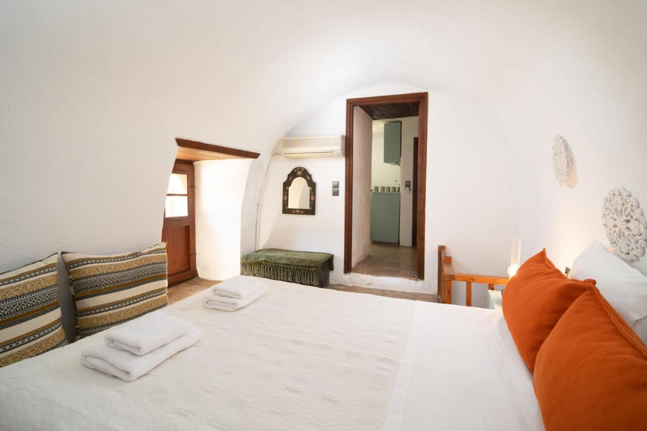 Menexes Suites Monemvasía Dış mekan fotoğraf